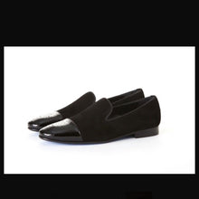 Load image into Gallery viewer, Black loafers